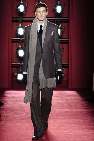 Look 16